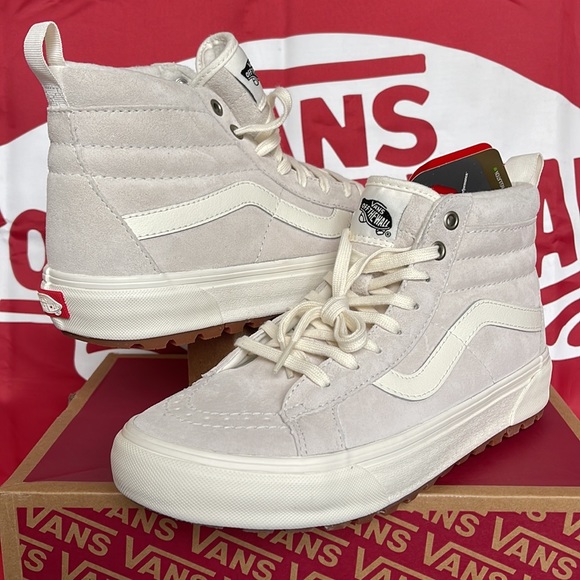 Vans Sk8-Hi Mte-1
Marshmallow/Marshmallow
MAInA5H7YQC5
WMNS boots - sneakers - Picture 9 of 16